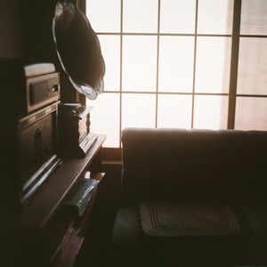 勒出唇形的女星
