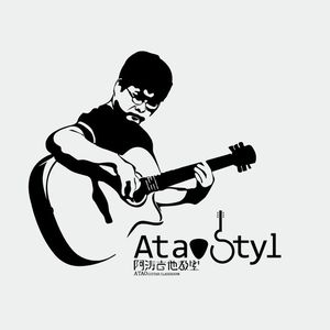 勒出唇形的女星
